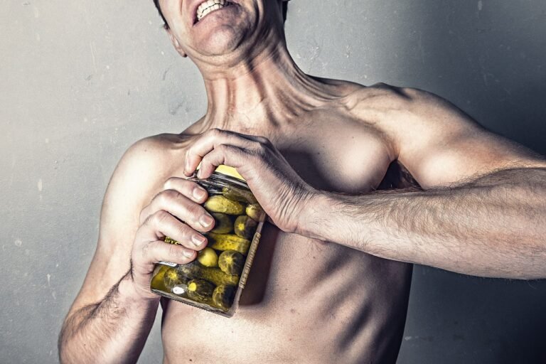How to Stay Consistent and Reach Fitness Goals